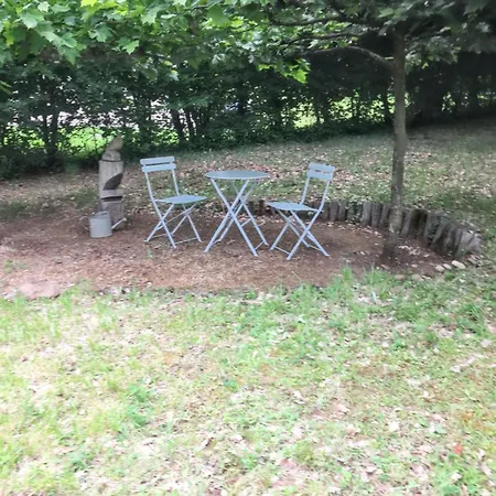 Avec Piscine Privee A
